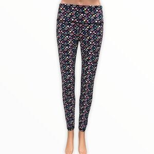 Victoria’s Secret Knockout Printed Leggings in the Size Medium Regular
